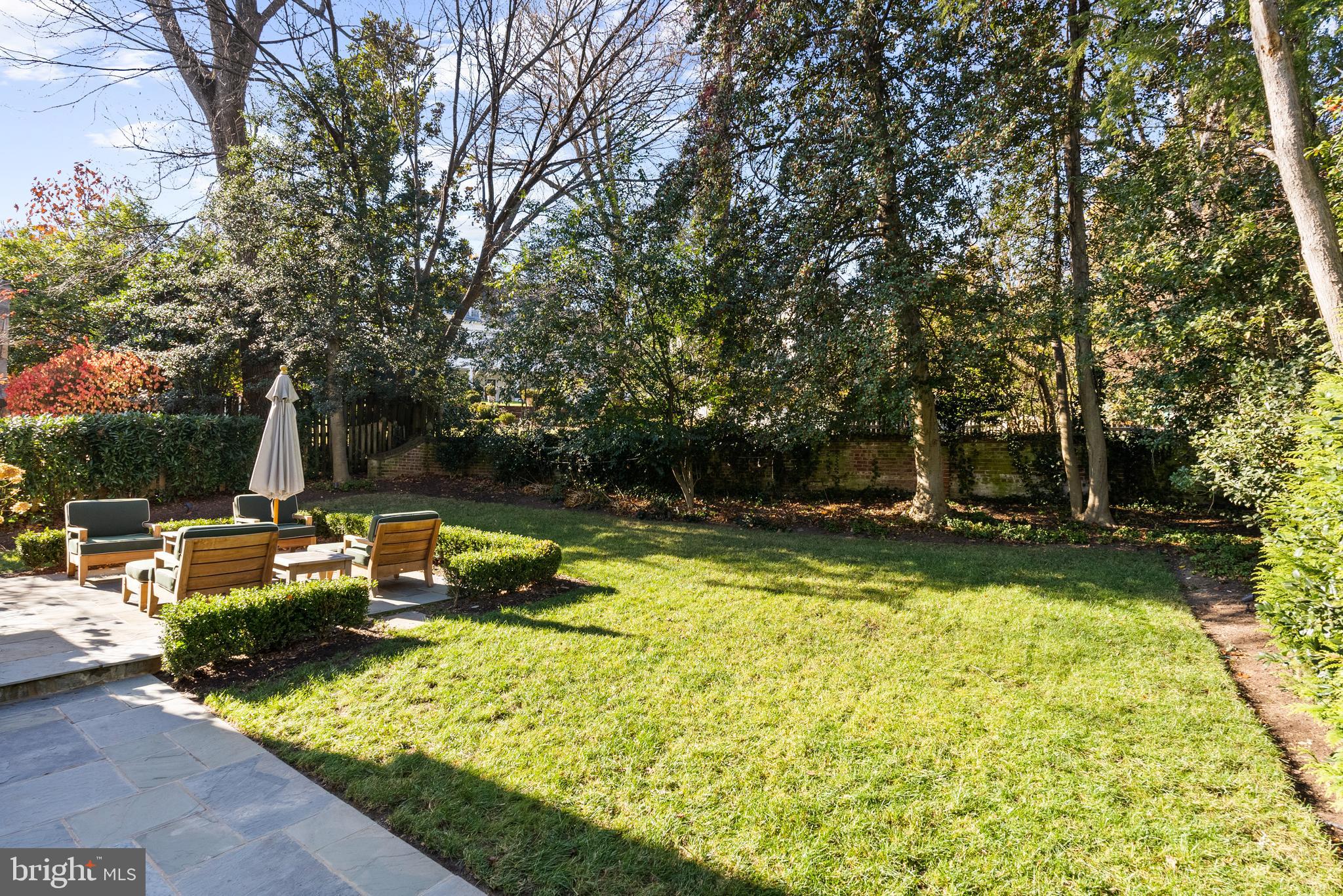 6032 Fort Hunt Road Alexandria, VA 22307 - Photo 44 of 49 a view of swimming pool with lawn chairs and plants
