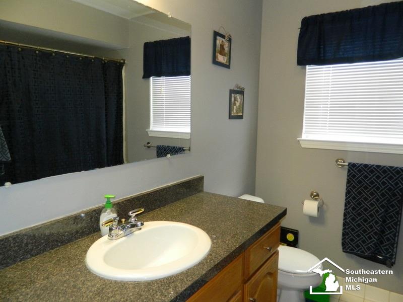 16603 Carter Road Woodhaven, MI 48183 - Photo 25 of 31