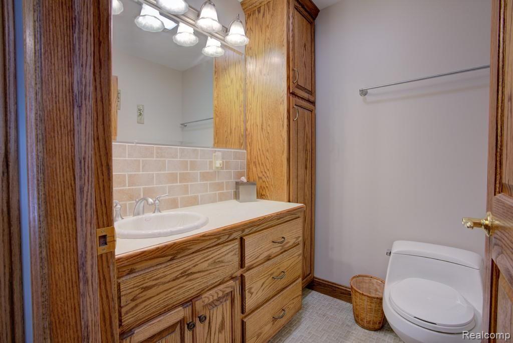 6441 North Nicholson Road Fowlerville, MI 48836 - Photo 27 of 44 a (214)_5)_6).jpg