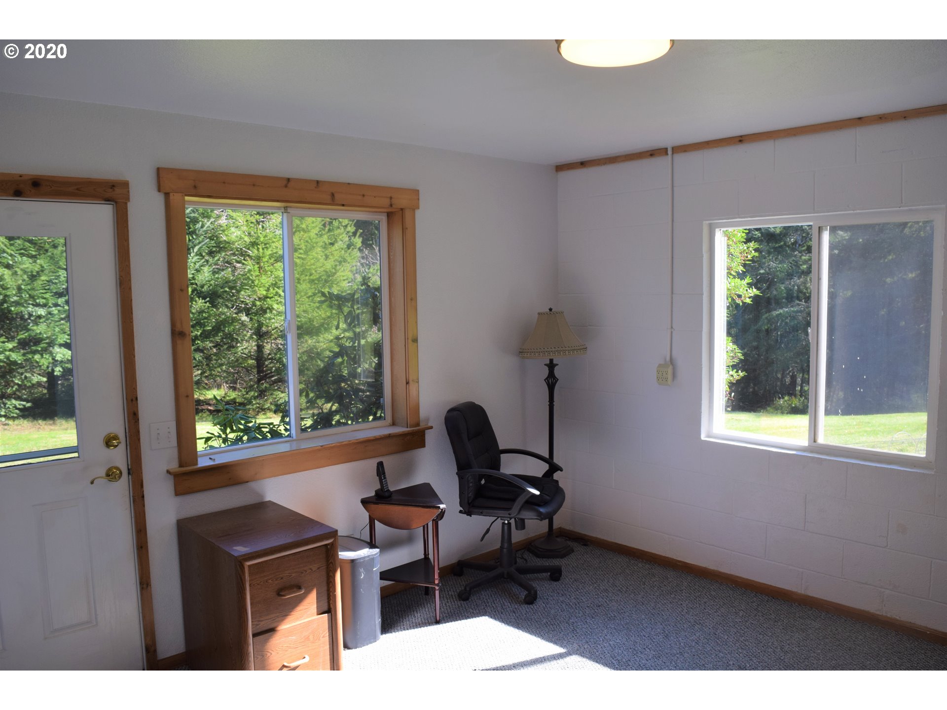 27289 Eighty Acres Road Gold Beach, OR 97444 - Photo 22 of 32 Gallery Image 22