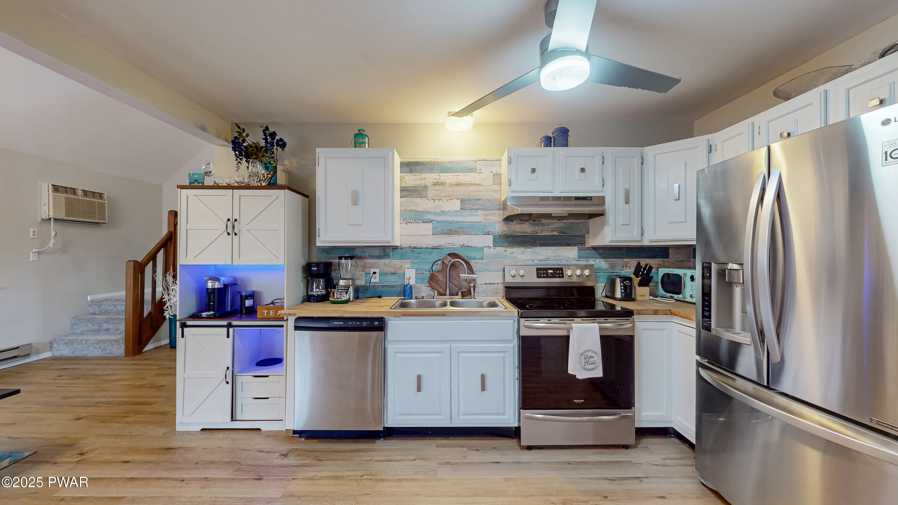 1007 Star View Terrace Lake Ariel, PA 18436 - Photo 3 of 31 Kitchen
