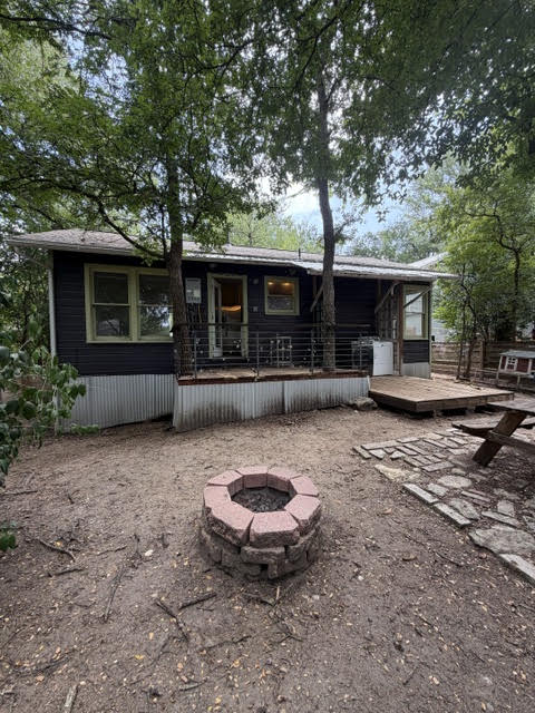 1306 Delano Street Austin, TX 78721 - Photo 15 of 15 Back yard