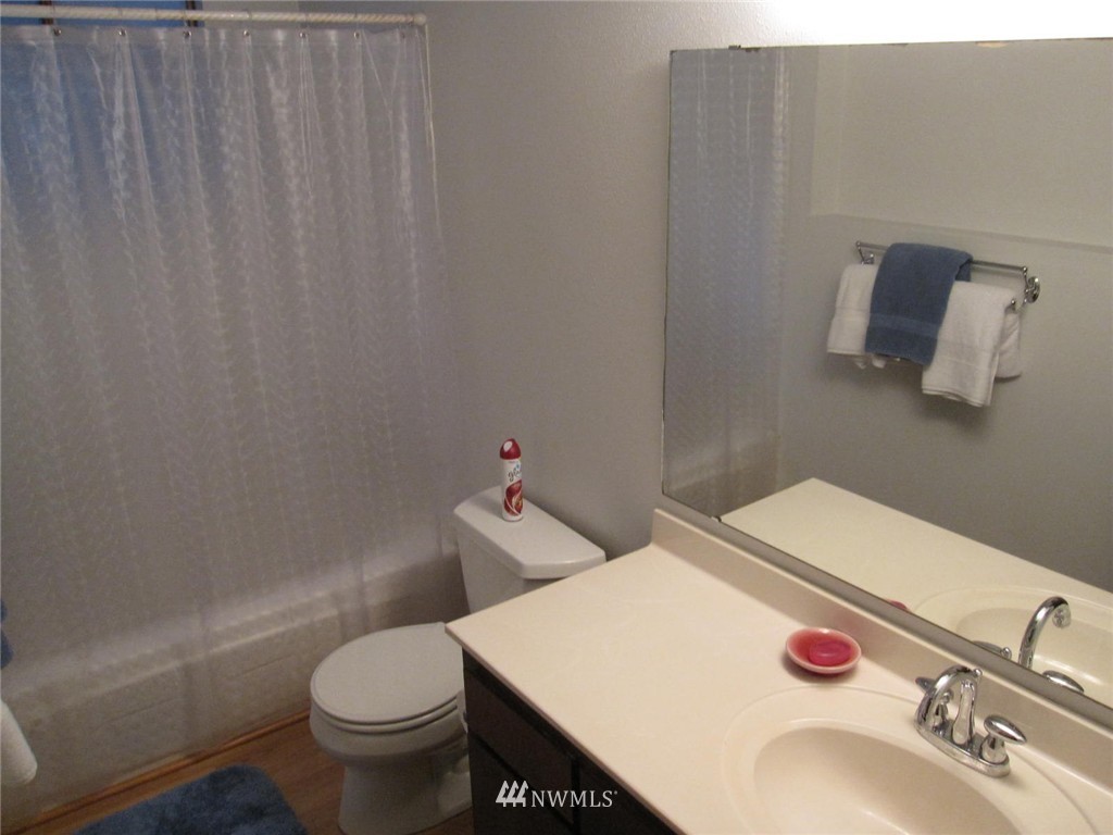 12719 Southeast 95th Place Renton, WA 98056 - Photo 15 of 17 Gallery Image 15