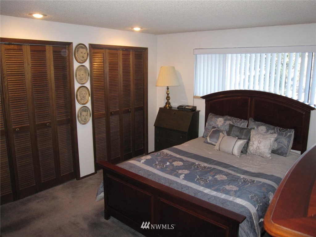 12719 Southeast 95th Place Renton, WA 98056 - Photo 10 of 17 Gallery Image 10