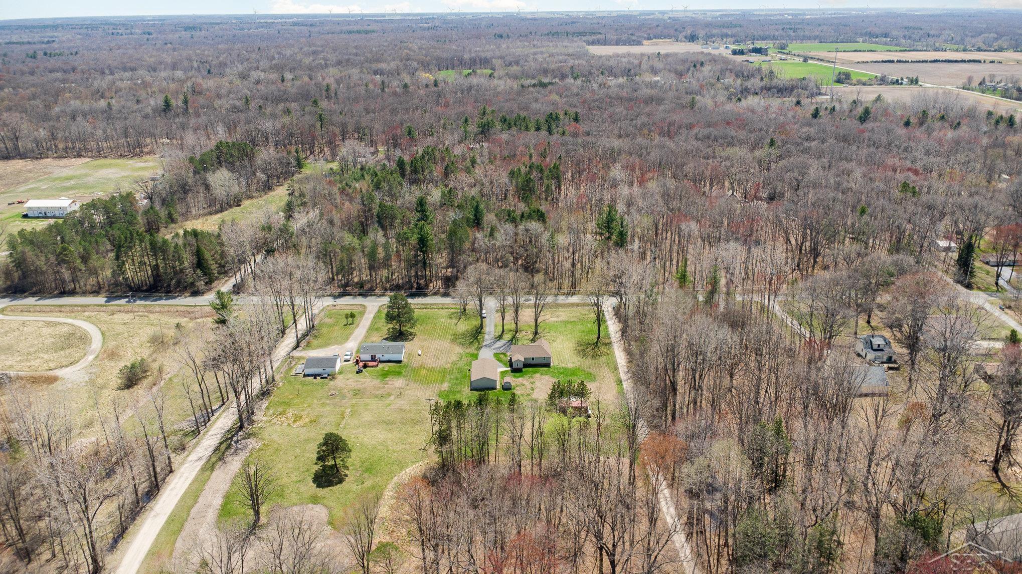1183 East Stewart Road Midland, MI 48640 - Photo 23 of 24 50173011-d596eaa5-bcc5-4f3a-82e5-faad219dda45.JPG