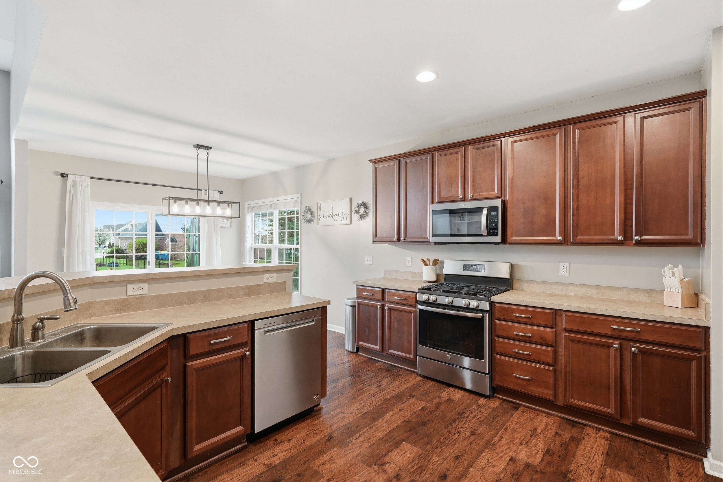 1559 Redsunset Drive Brownsburg, IN 46112 - Photo 13 of 56