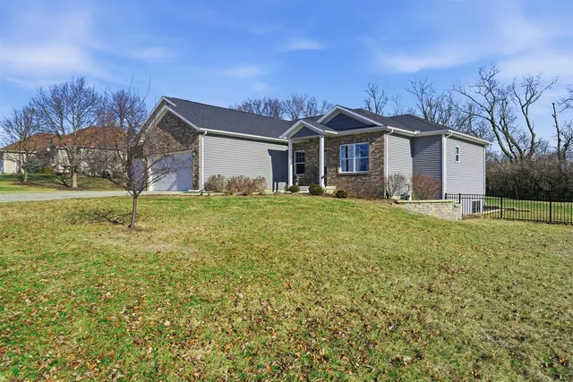 $474,900 | 13591 Fawn Drive, Bloomington, IL 61705