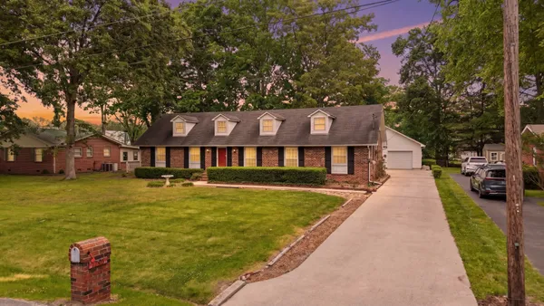 $359,900 | 1205 Woodcrest Drive, Manchester, TN 37355