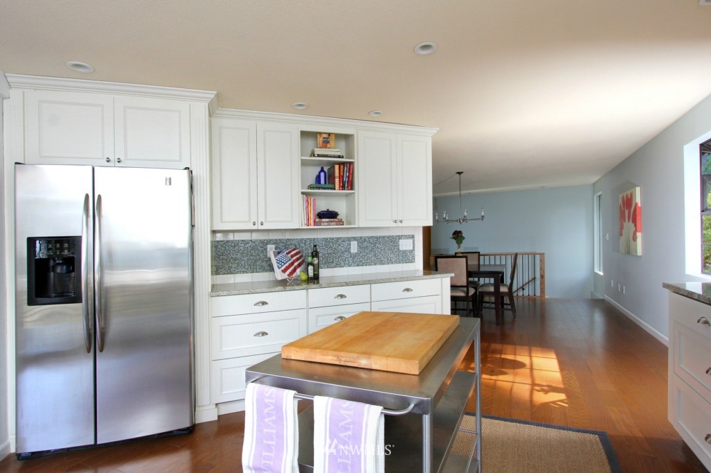17709 Talbot Road Edmonds, WA 98026 - Photo 12 of 25 Gallery Image 12