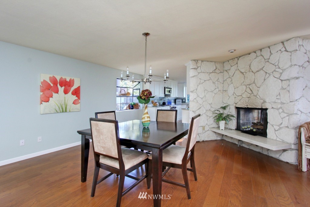 17709 Talbot Road Edmonds, WA 98026 - Photo 14 of 25 Gallery Image 14