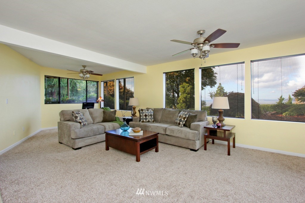 17709 Talbot Road Edmonds, WA 98026 - Photo 20 of 25 Gallery Image 20