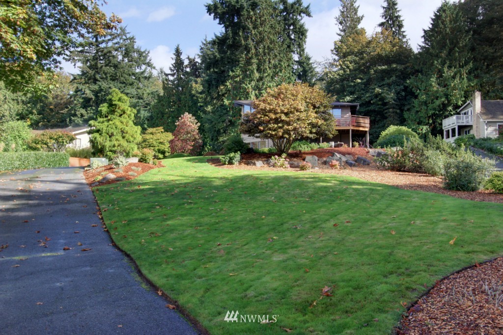 17709 Talbot Road Edmonds, WA 98026 - Photo 23 of 25 Gallery Image 23
