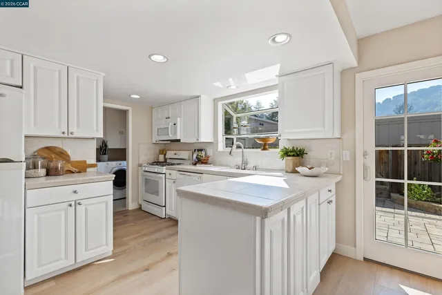 $835,000 | 18 Miramonte Drive, Moraga, CA 94556