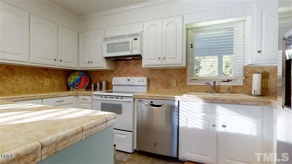 $945,000 | 487 Oak Pointe Drive, Semora, NC 27343