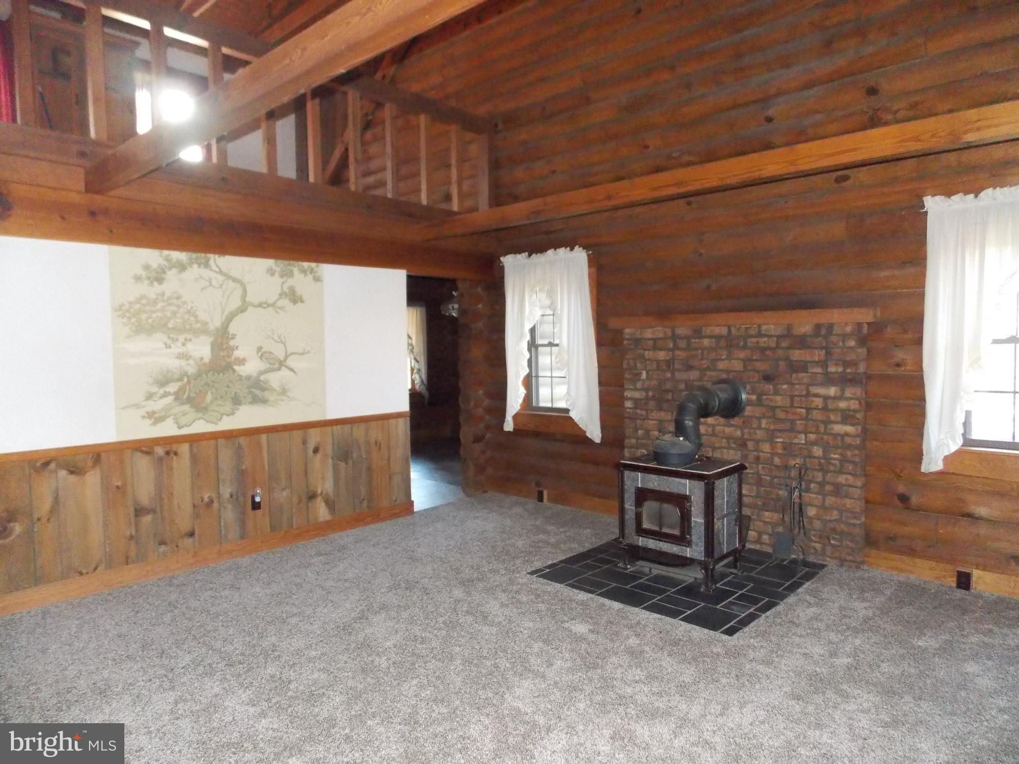 4154 Geeting Road Westminster, MD 21158 - Photo 15 of 28 Living Room