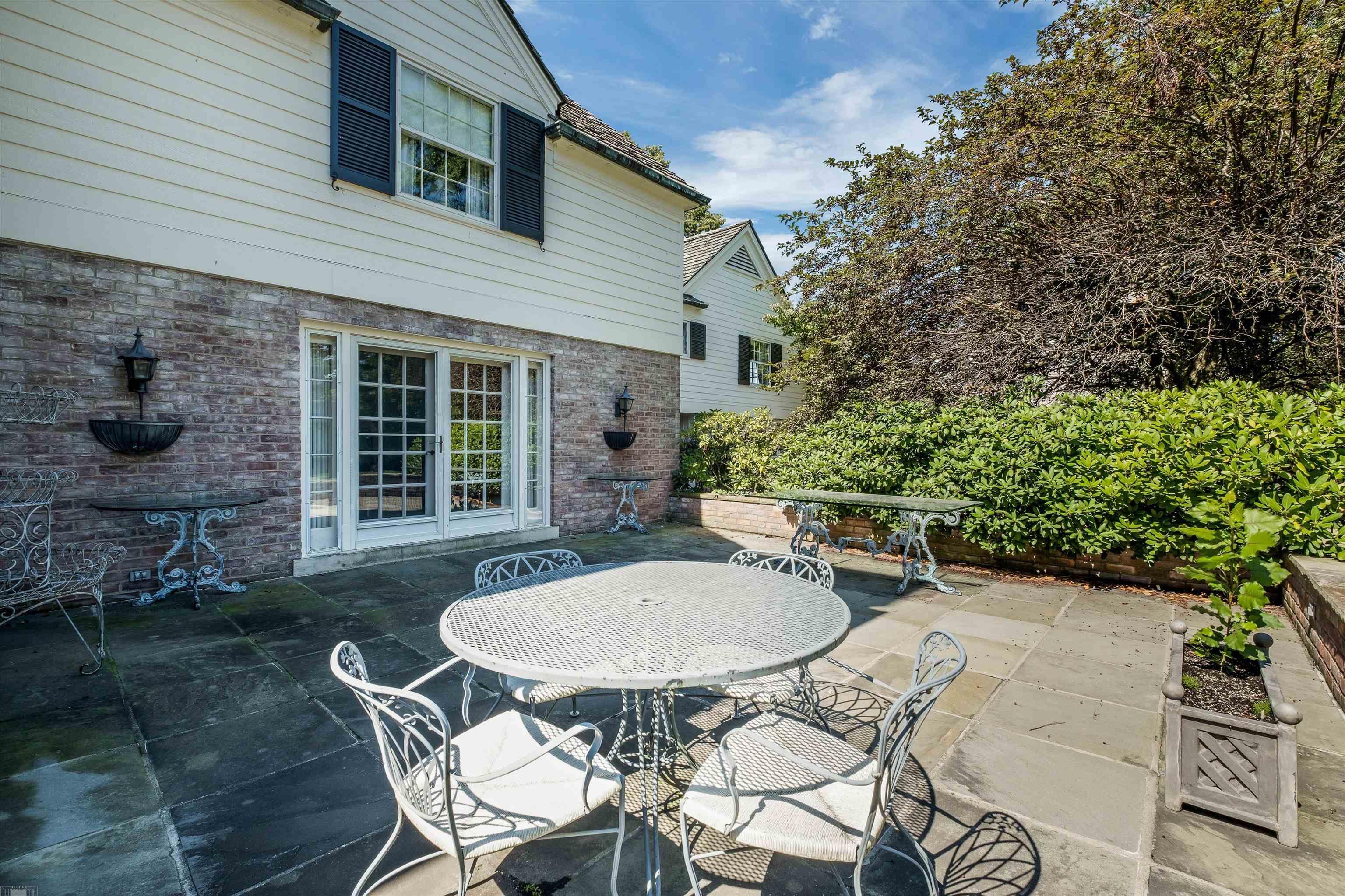 382 Provencal Road Grosse Pointe Farms, MI 48236 - Photo 73 of 95