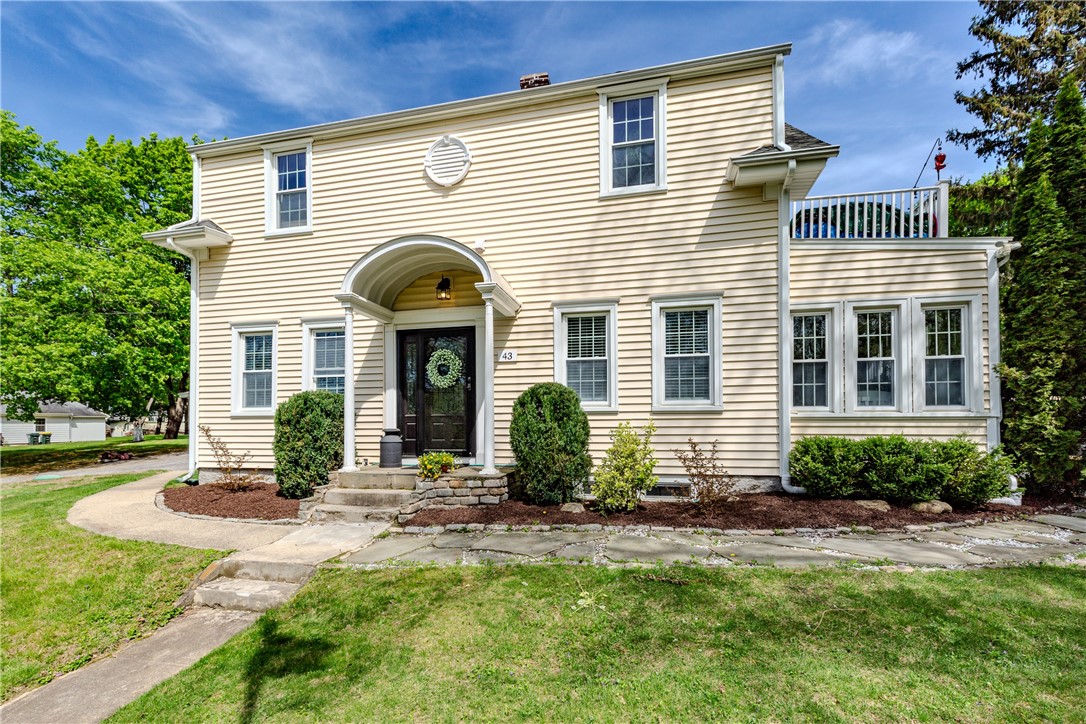 43 Brayton Road Smithfield, RI 02917 - Photo 1 of 50