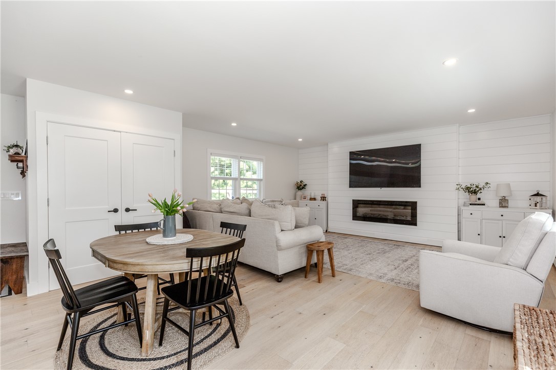 43 Brayton Road Smithfield, RI 02917 - Photo 13 of 50