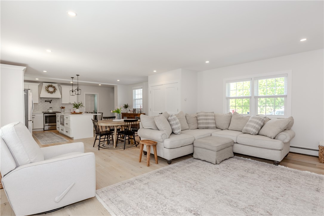 43 Brayton Road Smithfield, RI 02917 - Photo 14 of 50