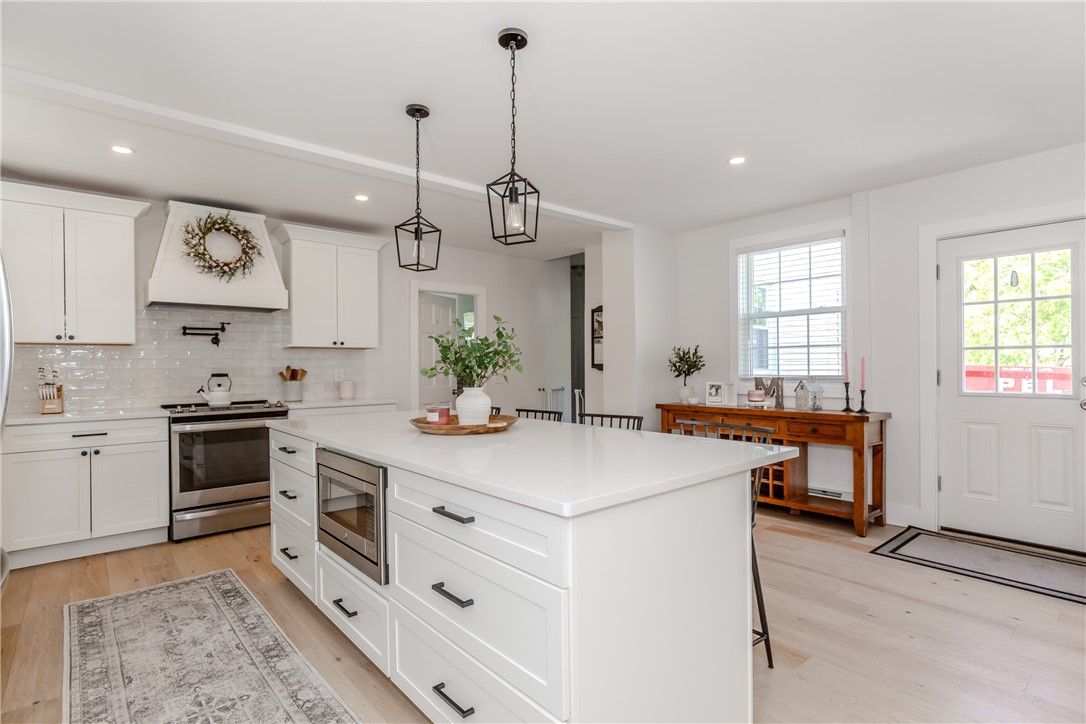 43 Brayton Road Smithfield, RI 02917 - Photo 9 of 50