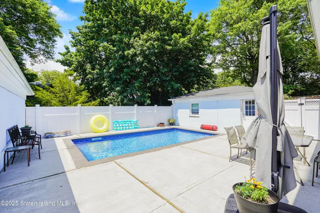 $949,999 | 8 Piedmont Avenue | Grasmere