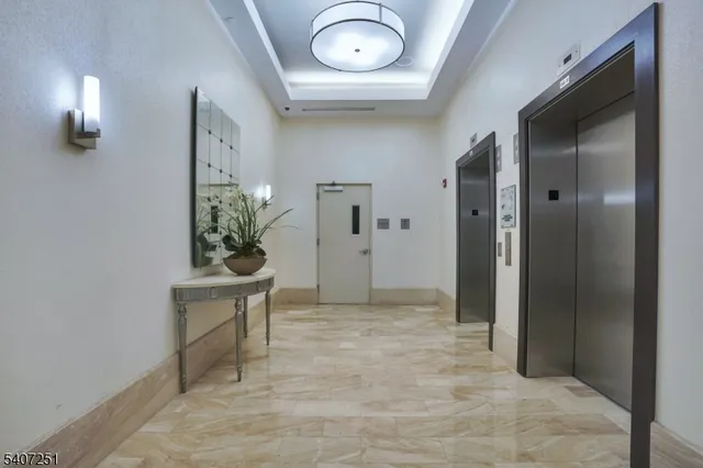 $6,500 | 40 Park412, Unit 412, Morristown, NJ 07960