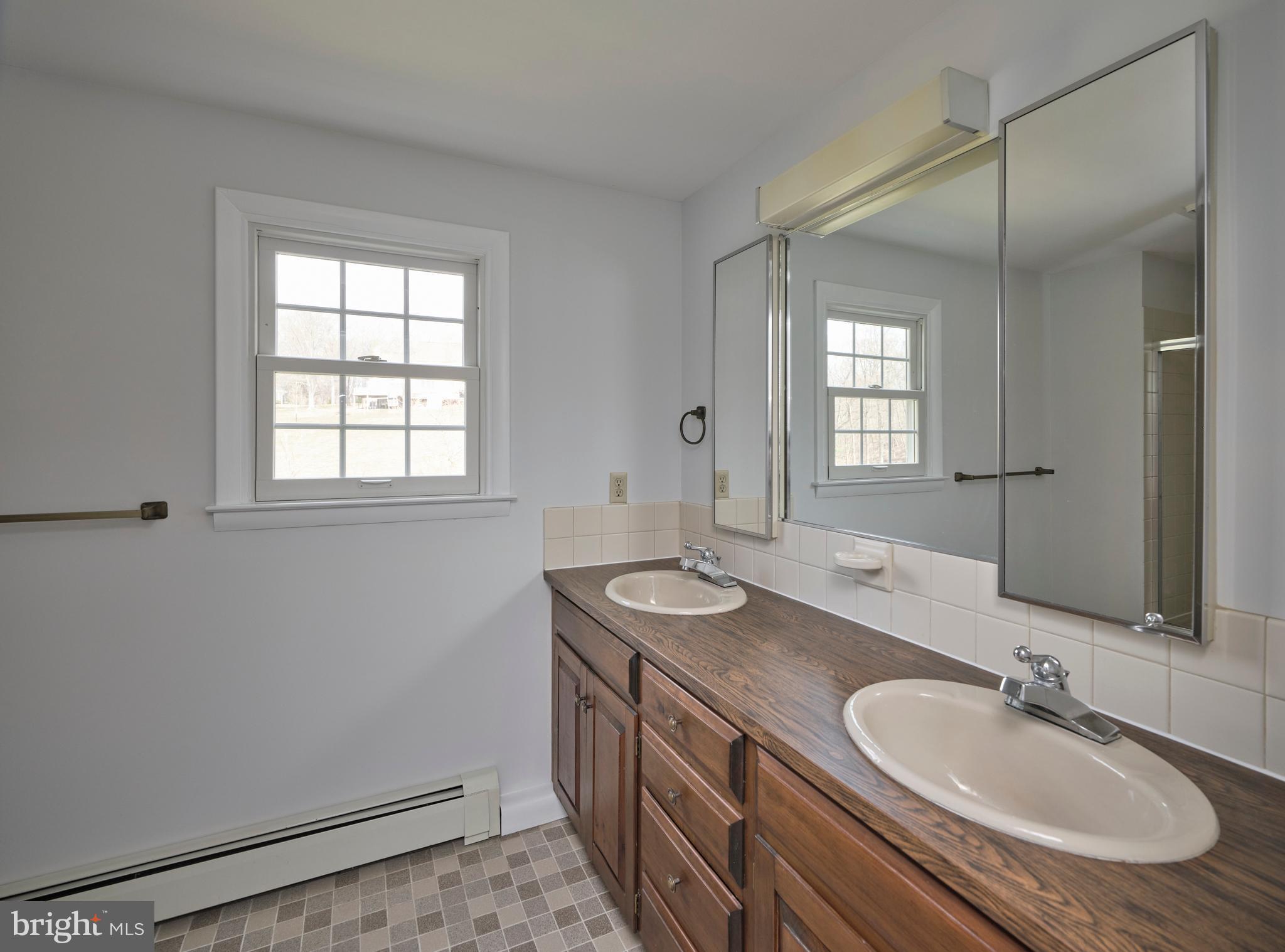 4902 Anderson Road Doylestown, PA 18902 - Photo 32 of 46