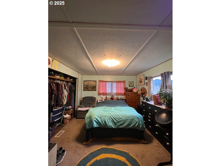 485 Shoestring Road Riddle, OR 97469 - Photo 17 of 37