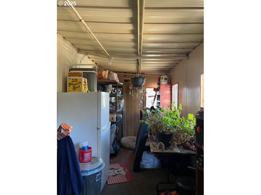 485 Shoestring Road Riddle, OR 97469 - Photo 4 of 37