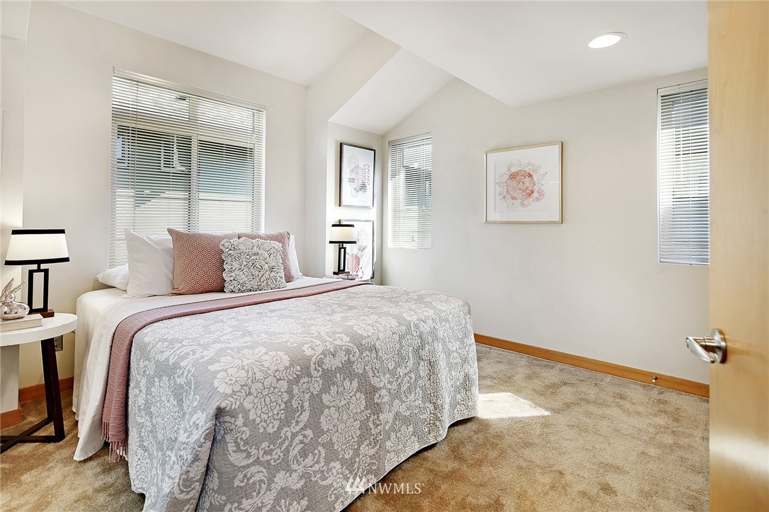 1506 North 80th Street Seattle, WA 98103 - Photo 14 of 23