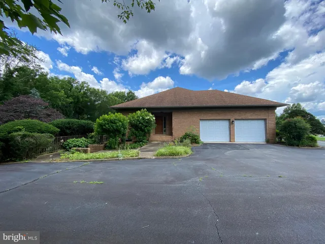 $4,995 | 11225 North Club Drive, Fredericksburg, VA 22408