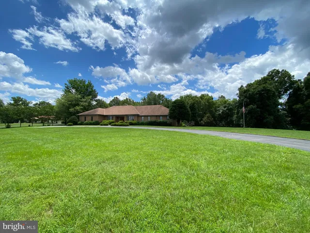 $4,995 | 11225 North Club Drive, Fredericksburg, VA 22408