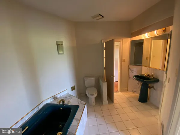 $4,995 | 11225 North Club Drive, Fredericksburg, VA 22408