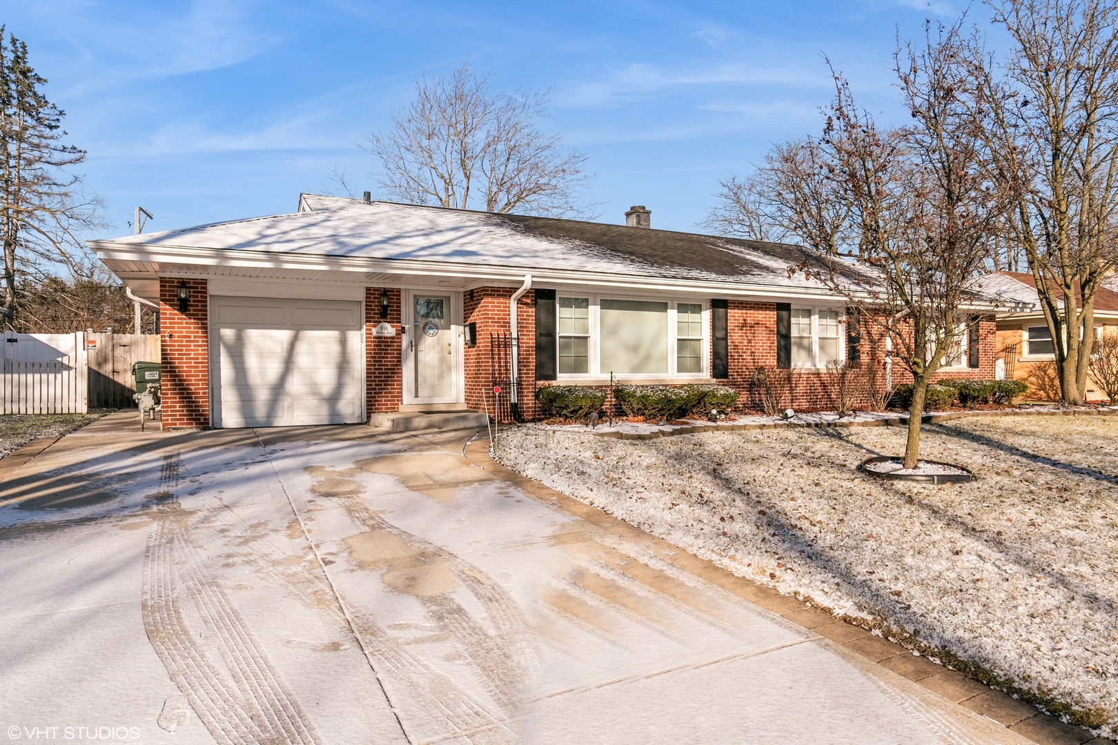 916 Braemar Road Flossmoor, IL 60422 - Photo 2 of 16