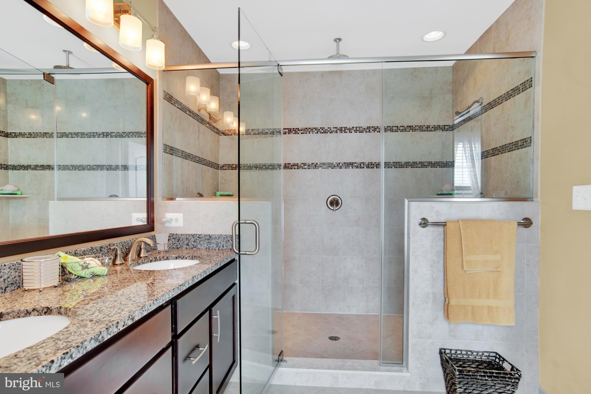 7669 Elmcrest Road Hanover, MD 21076 - Photo 19 of 43 Owner's luxury bath w/dual sinks, 7x3' shower