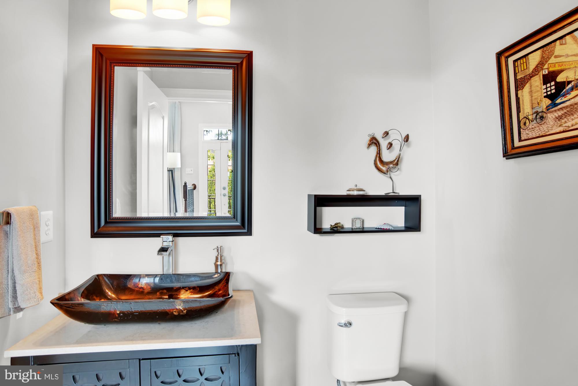 7669 Elmcrest Road Hanover, MD 21076 - Photo 3 of 43 1st floor powder room