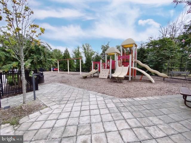 7669 Elmcrest Road Hanover, MD 21076 - Photo 38 of 43 Community Playground
