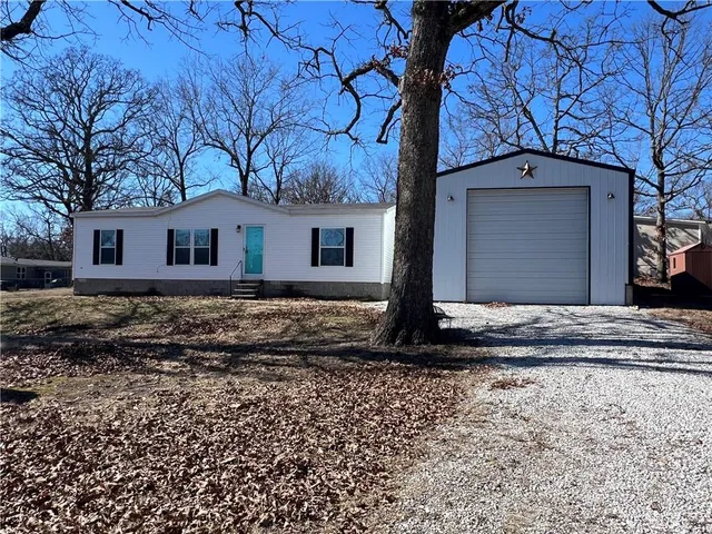 $255,000 | 22826 Gavitt Lane, Wheatland, MO 65779