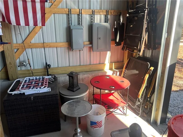 $255,000 | 22826 Gavitt Lane, Wheatland, MO 65779