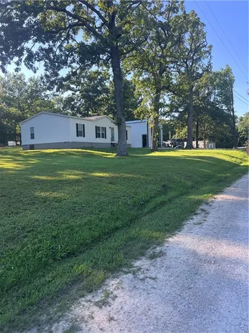 $255,000 | 22826 Gavitt Lane, Wheatland, MO 65779