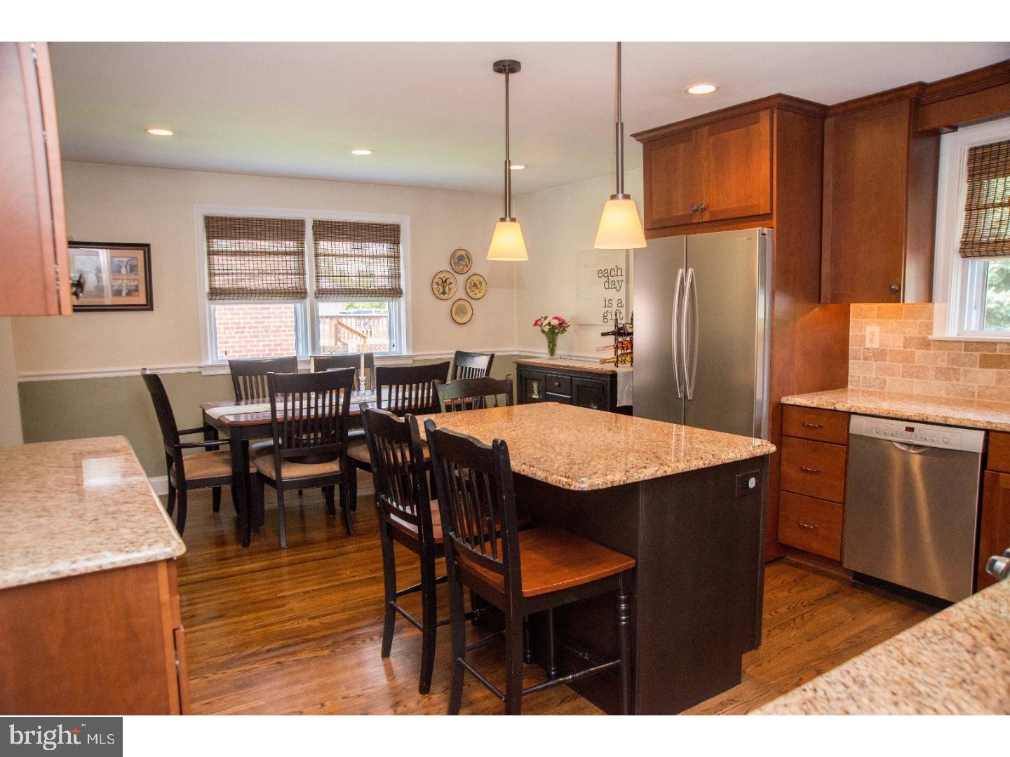 433 Rittenhouse Circle Havertown, PA 19083 - Photo 5 of 15 Kitchen