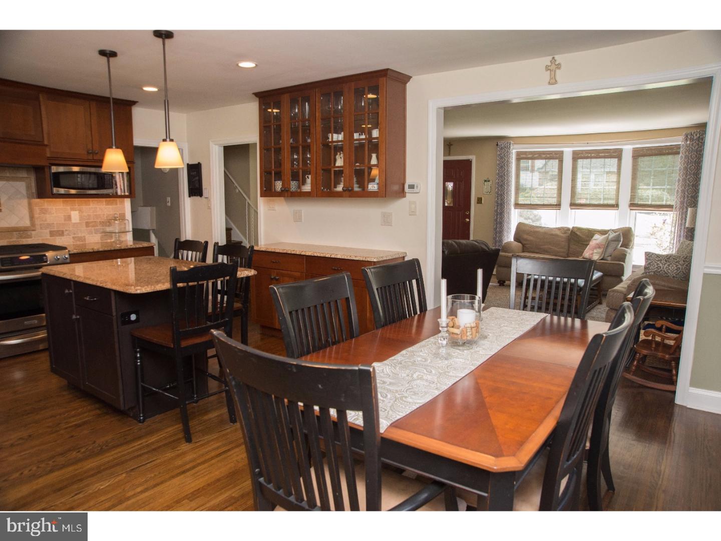 433 Rittenhouse Circle Havertown, PA 19083 - Photo 7 of 15 Dining Room