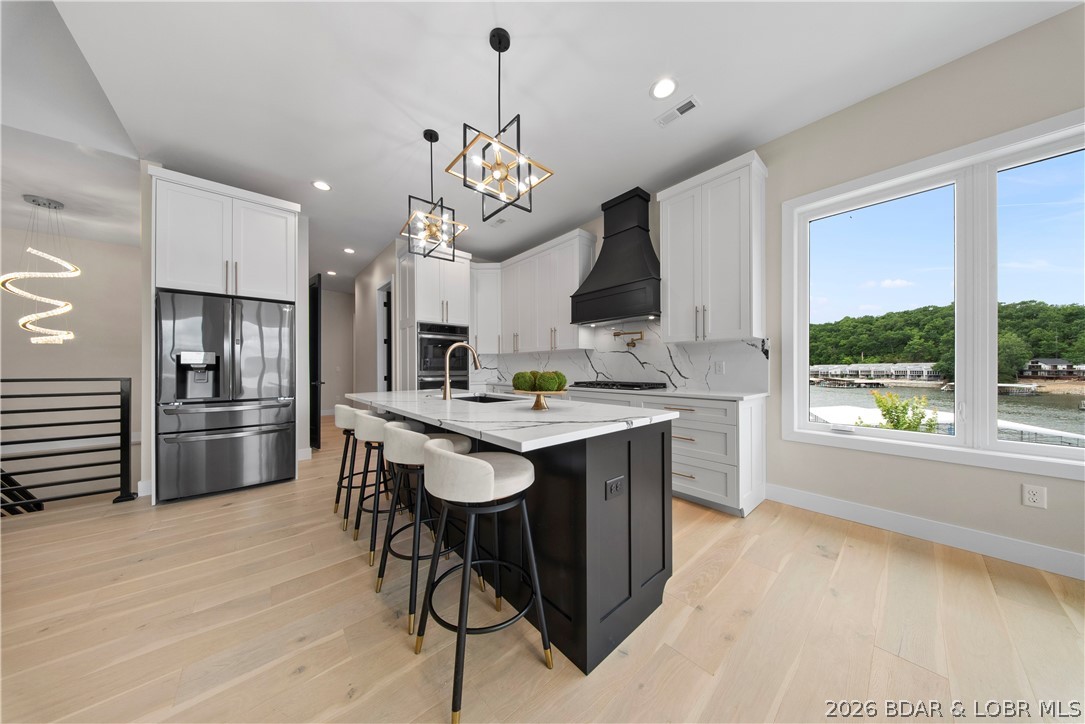 439 Red Bud Road Lake Ozark, MO 65049 - Photo 20 of 98 Beautifully appointed kitchen offering abundant wo