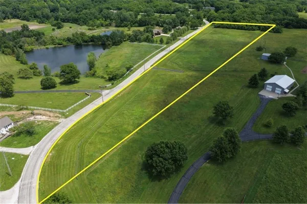 $329,900 | 1 South Raffurty Road, Pleasant Hill, MO 64080