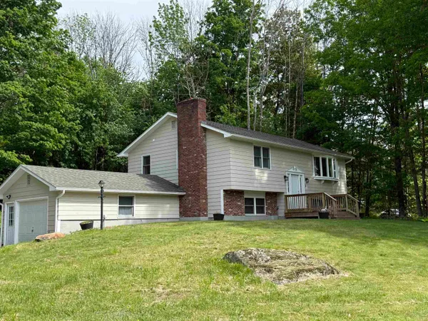 $549,900 | 1 Robin Acres Drive, Wolfeboro, NH 03894