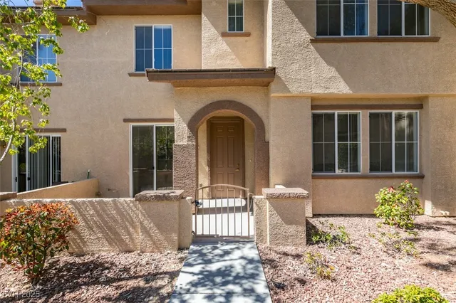 $1,850 | 10220 Delray Beach Avenue, Unit 103, Las Vegas, NV 89129