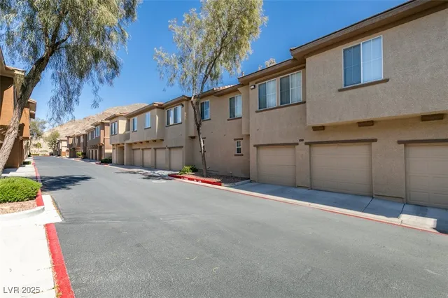 $1,850 | 10220 Delray Beach Avenue, Unit 103, Las Vegas, NV 89129