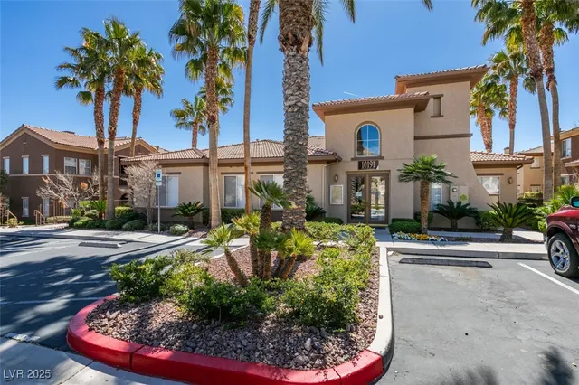 $1,850 | 10220 Delray Beach Avenue, Unit 103, Las Vegas, NV 89129