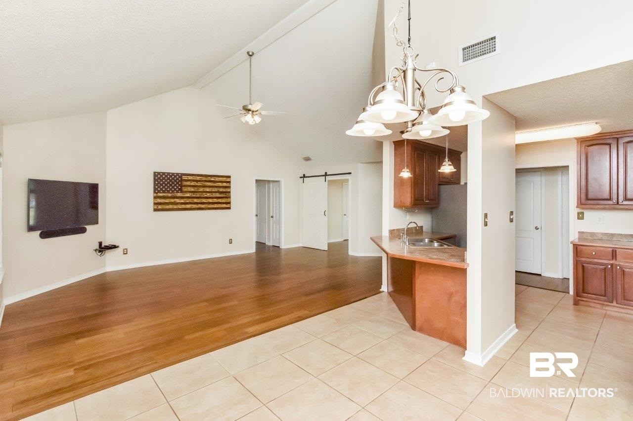 11590 Hampton Road Mobile, AL 36608 - Photo 3 of 29