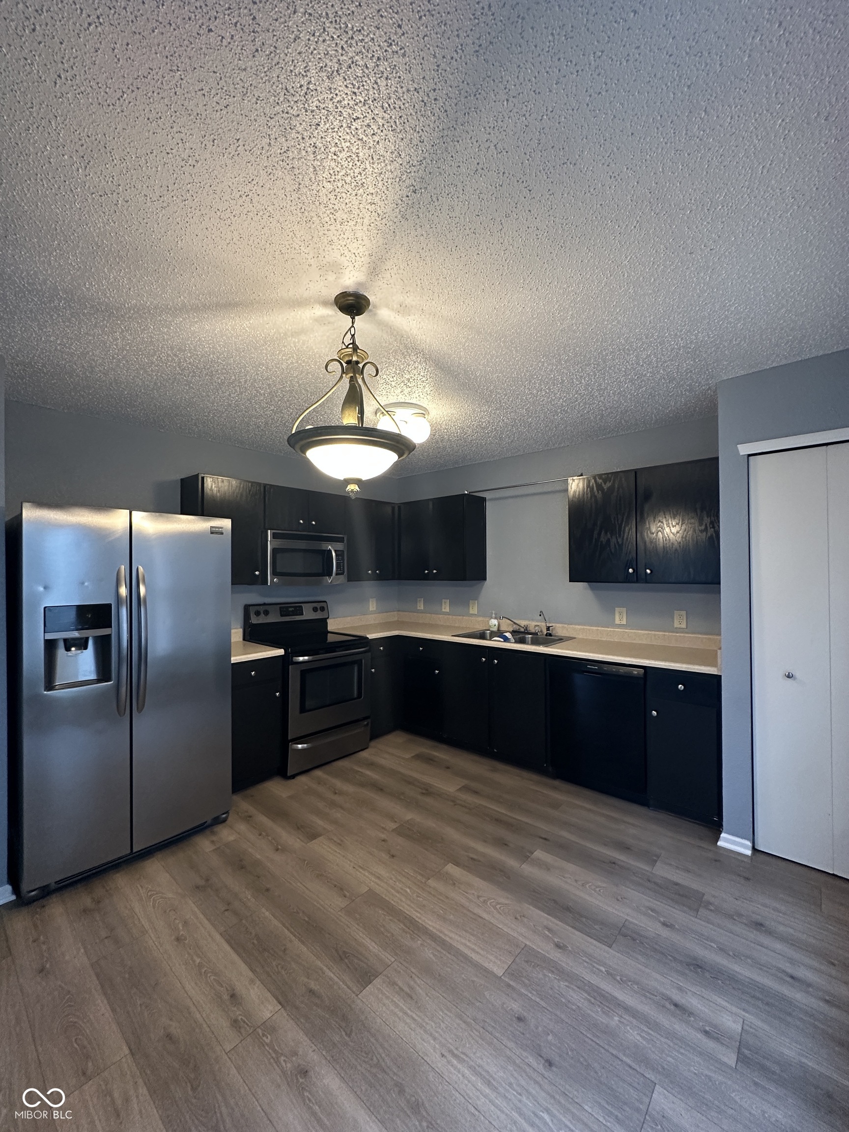 12639 Justice Crossing Fishers, IN 46037 - Photo 6 of 24